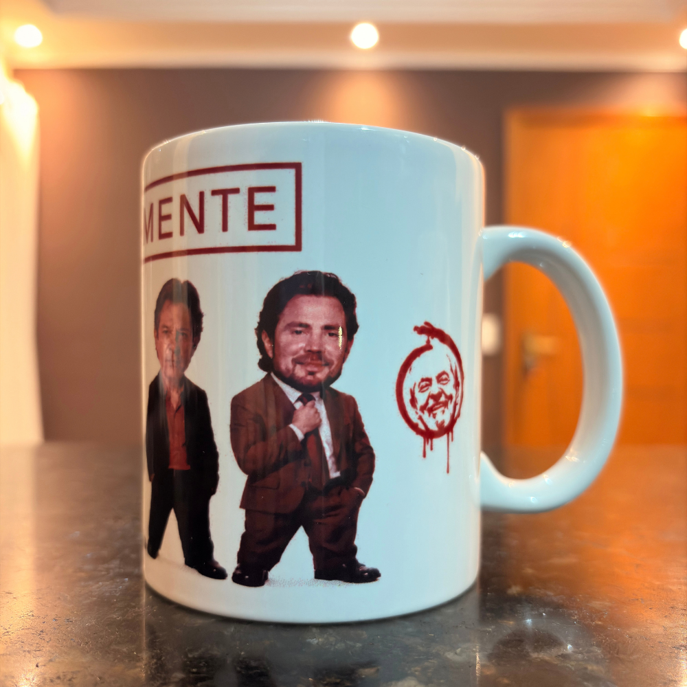 Caneca MENTE-MENTE